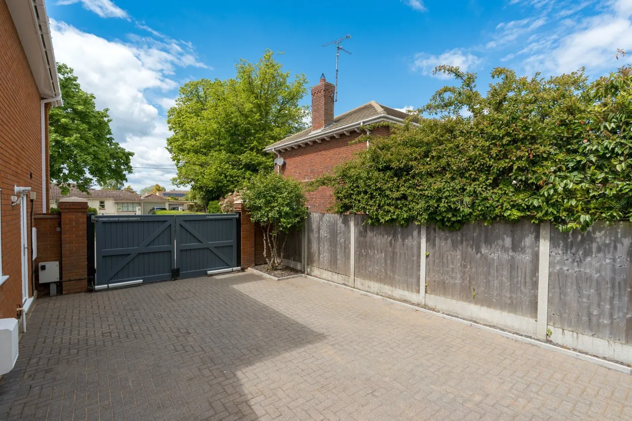 Empress Avenue, West Mersea, CO5, photo 36