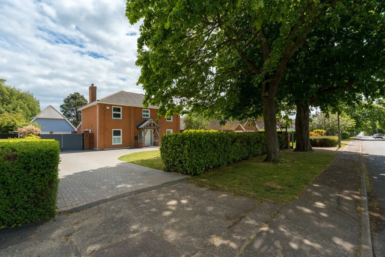 Empress Avenue, West Mersea, CO5, photo 39