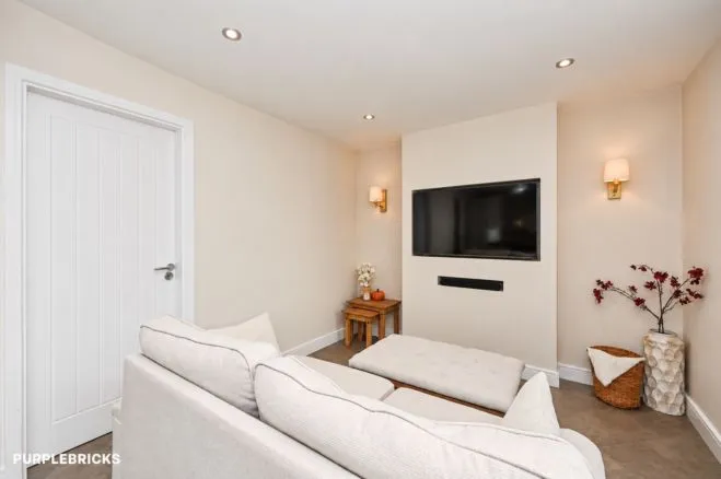 Brimstone Drive, Newton-Le-Willows, WA12, photo 4