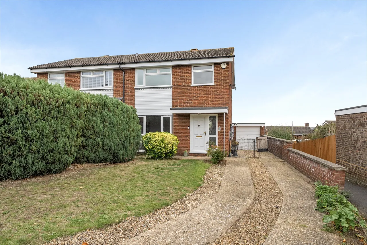 3 bed property for sale, Rowlandson Way, Bedford, MK41