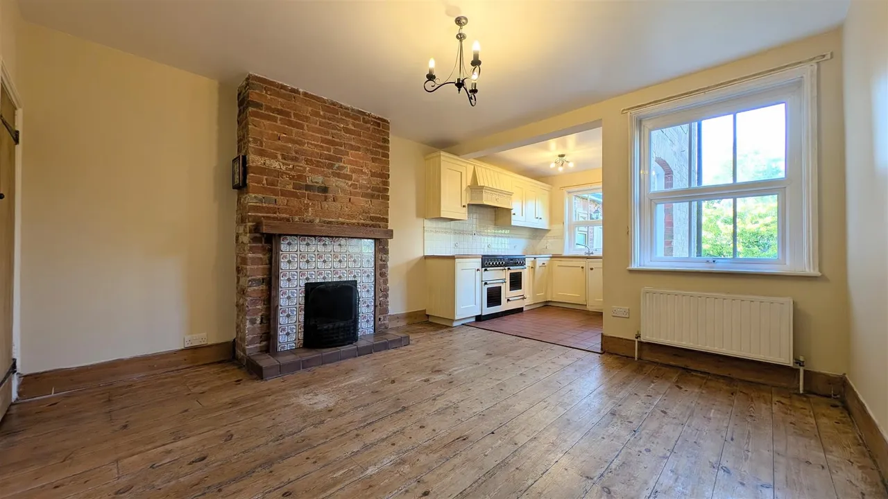 Church Road, Shedfield, photo 6