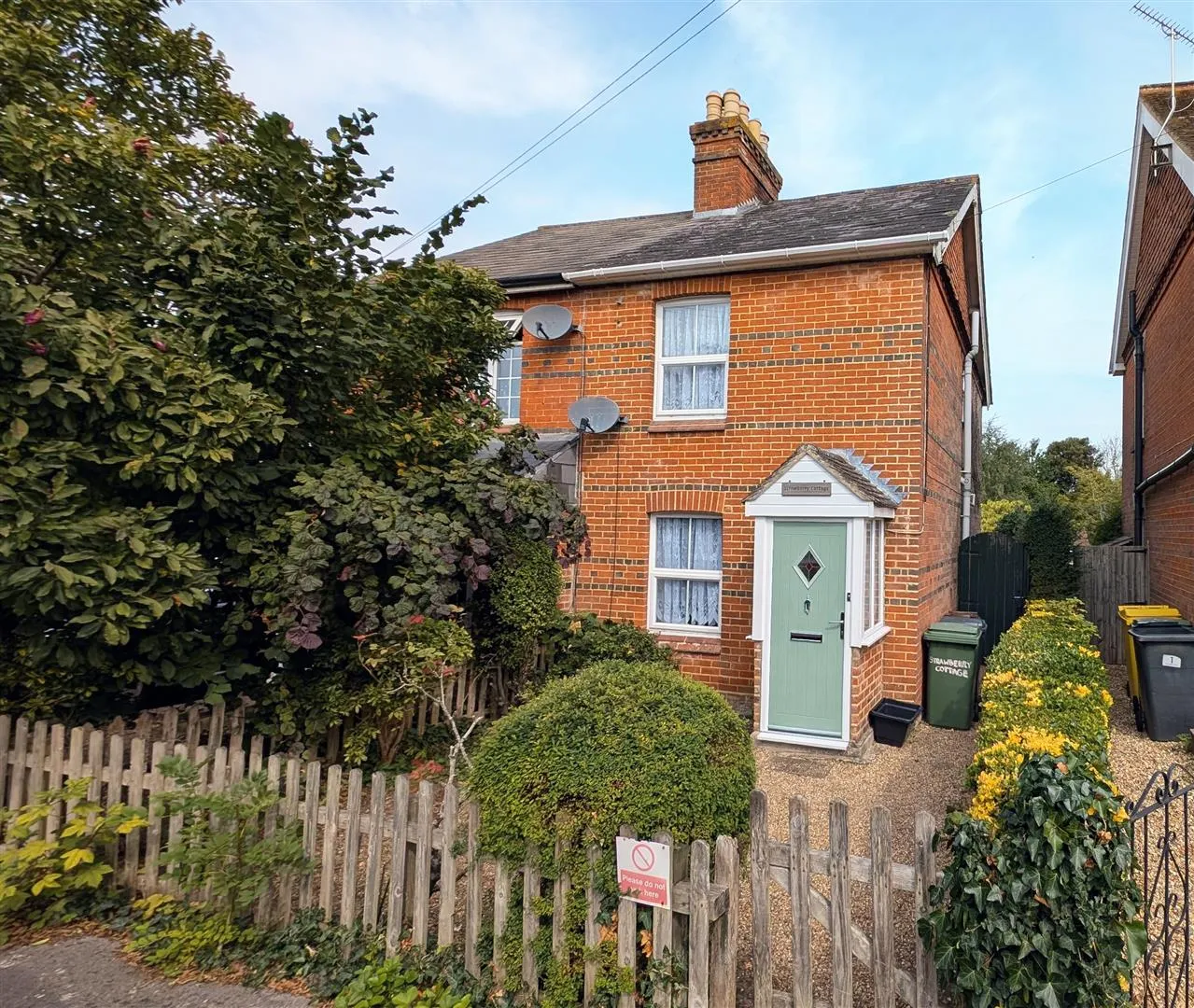 3 bed house to rent — Church Road, Shedfield