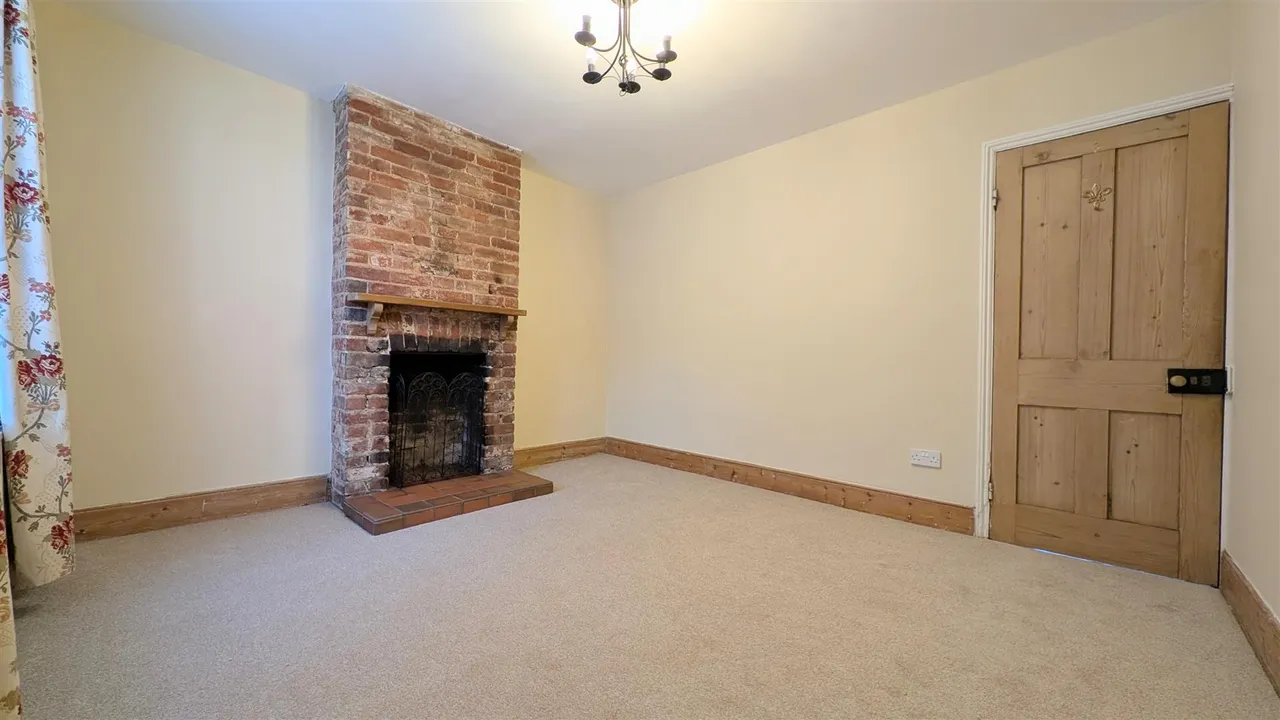 Church Road, Shedfield, photo 2
