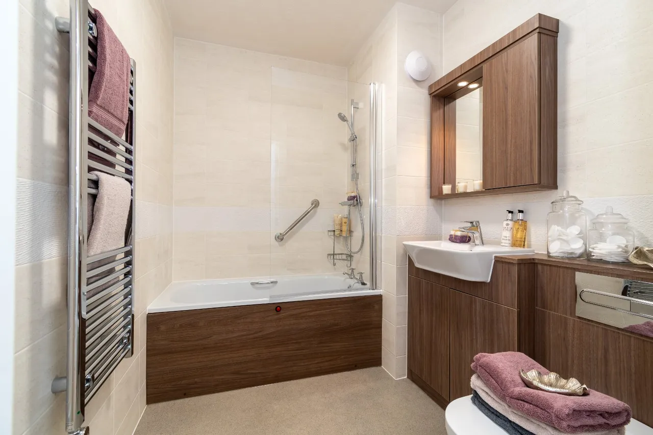 Botley Road, Park Gate, SO31, photo 7
