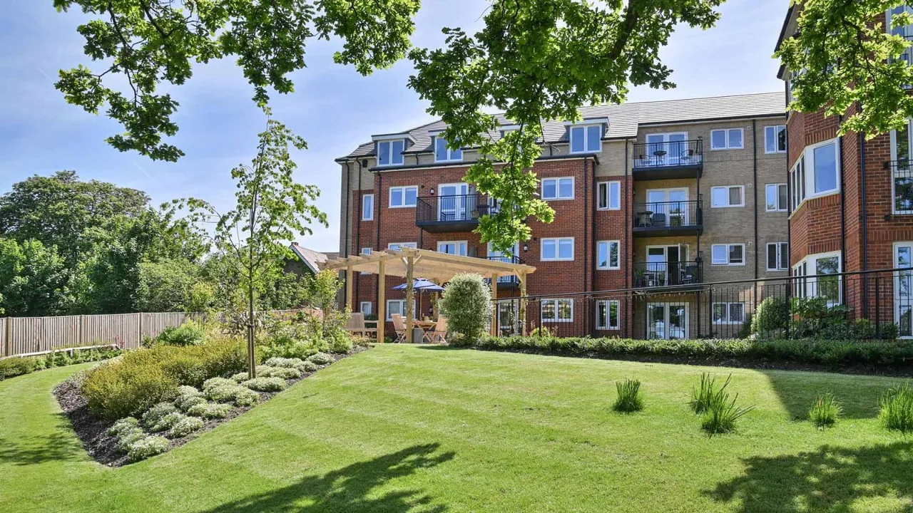 Botley Road, Park Gate, SO31, photo 11