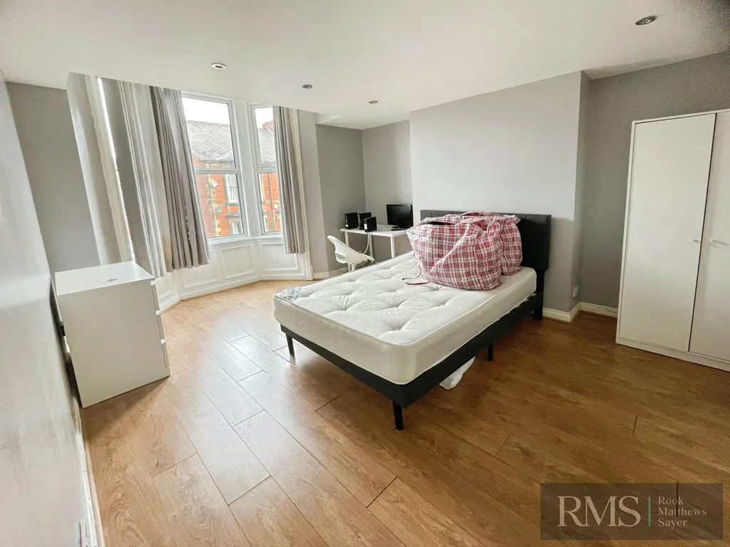 Newcastle Upon Tyne NE2 3BY, NE2, photo 2
