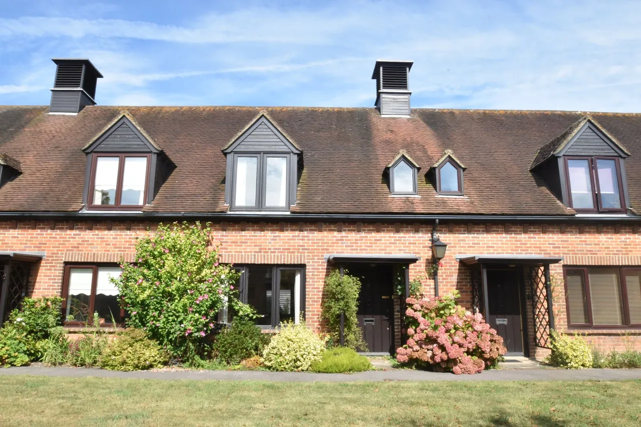 2 bed retirement property for sale, Atwater Court, Lenham