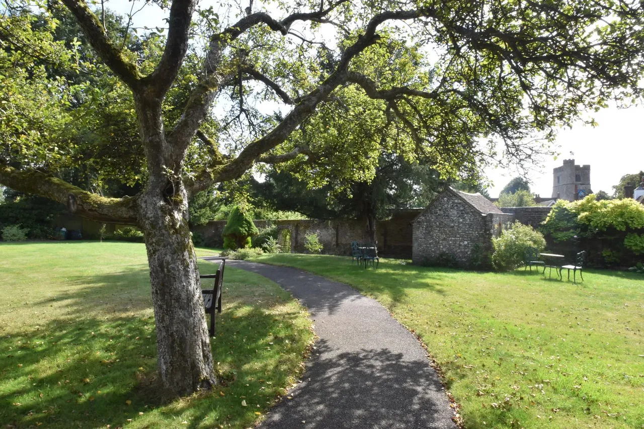 Atwater Court, Lenham, photo 14