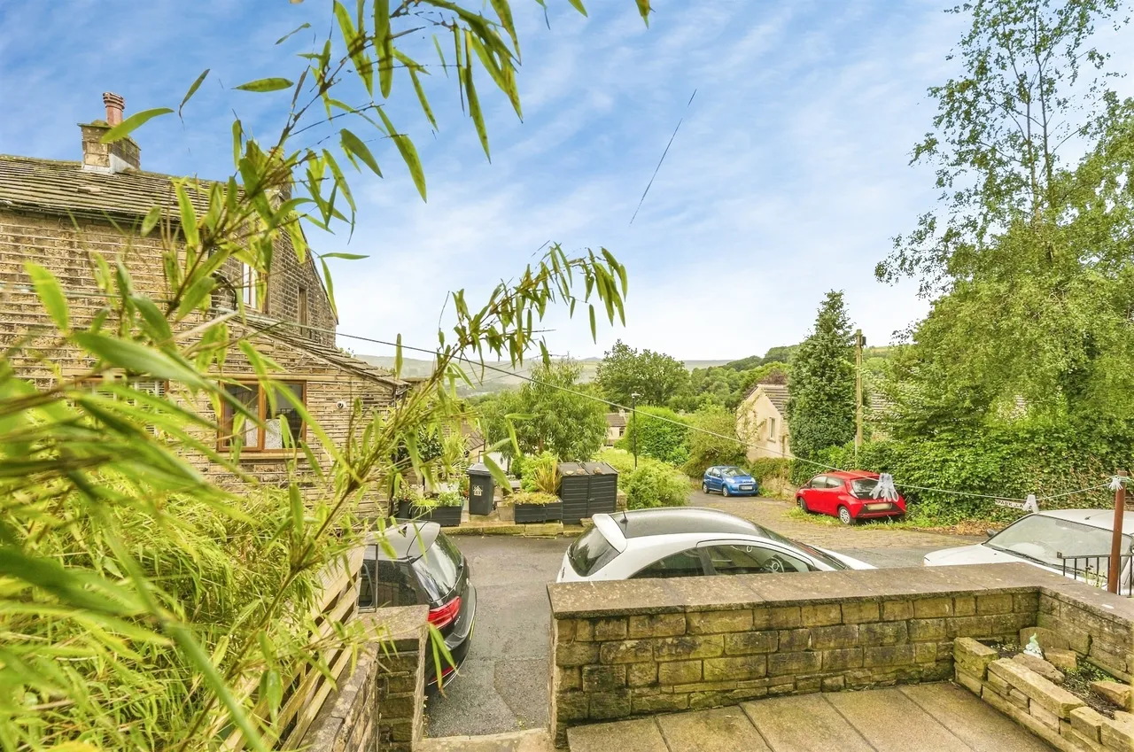 Handel Street, Golcar, Huddersfield, photo 7