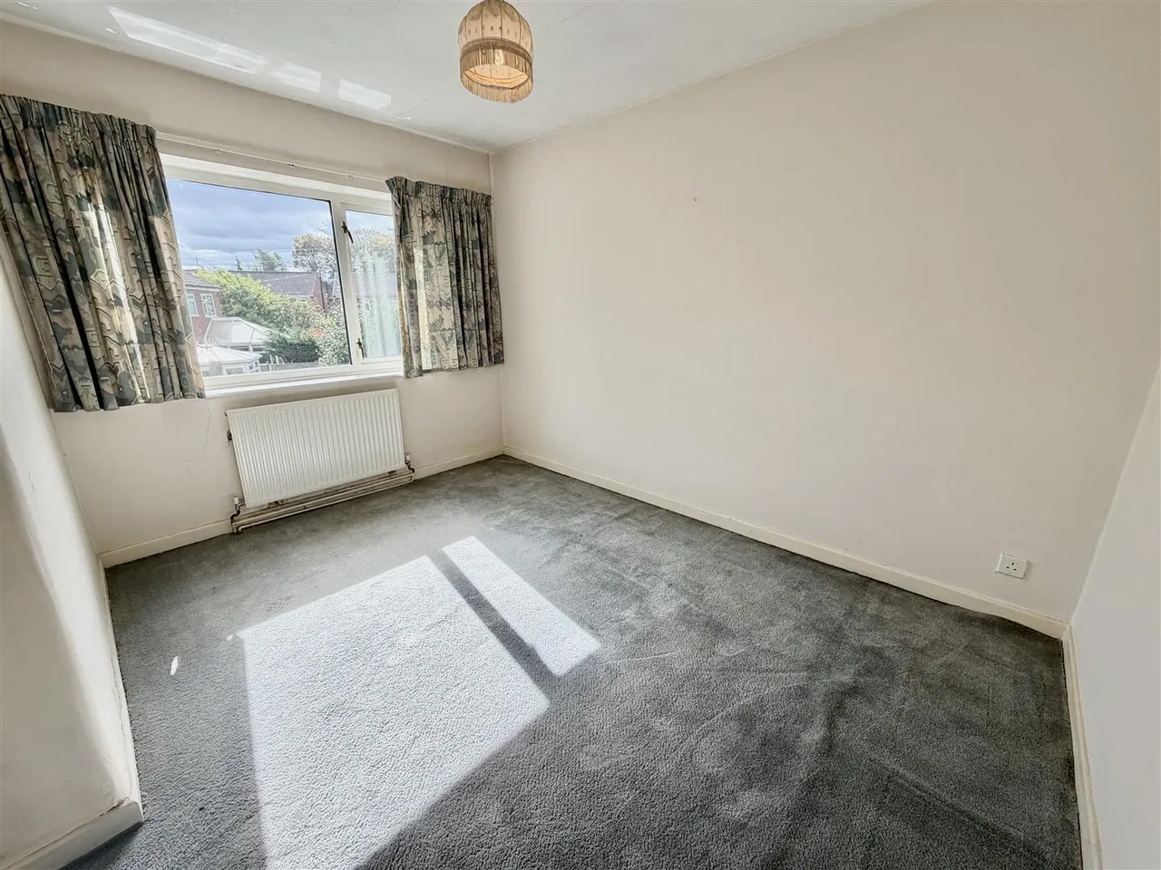 Coppice Avenue, Sale, M33, photo 10