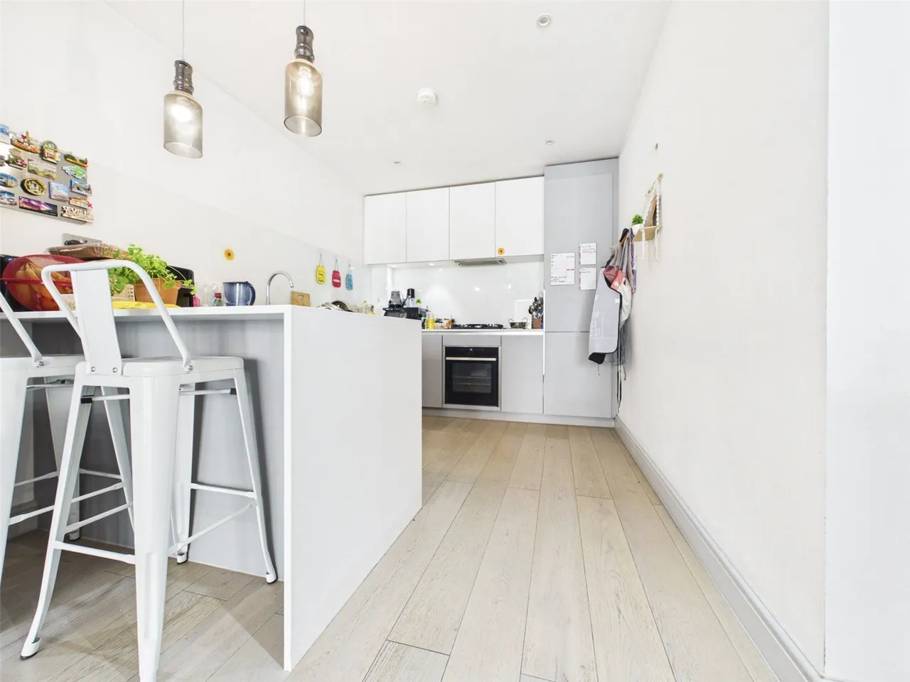 Barking Road, London, E16, photo 5