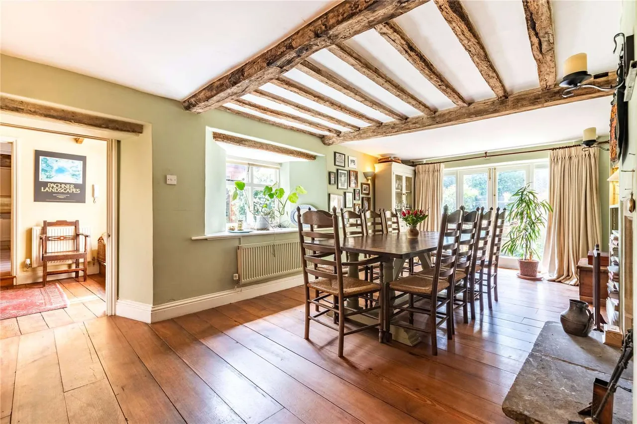 High Street St Martins, Stamford, PE9, photo 2