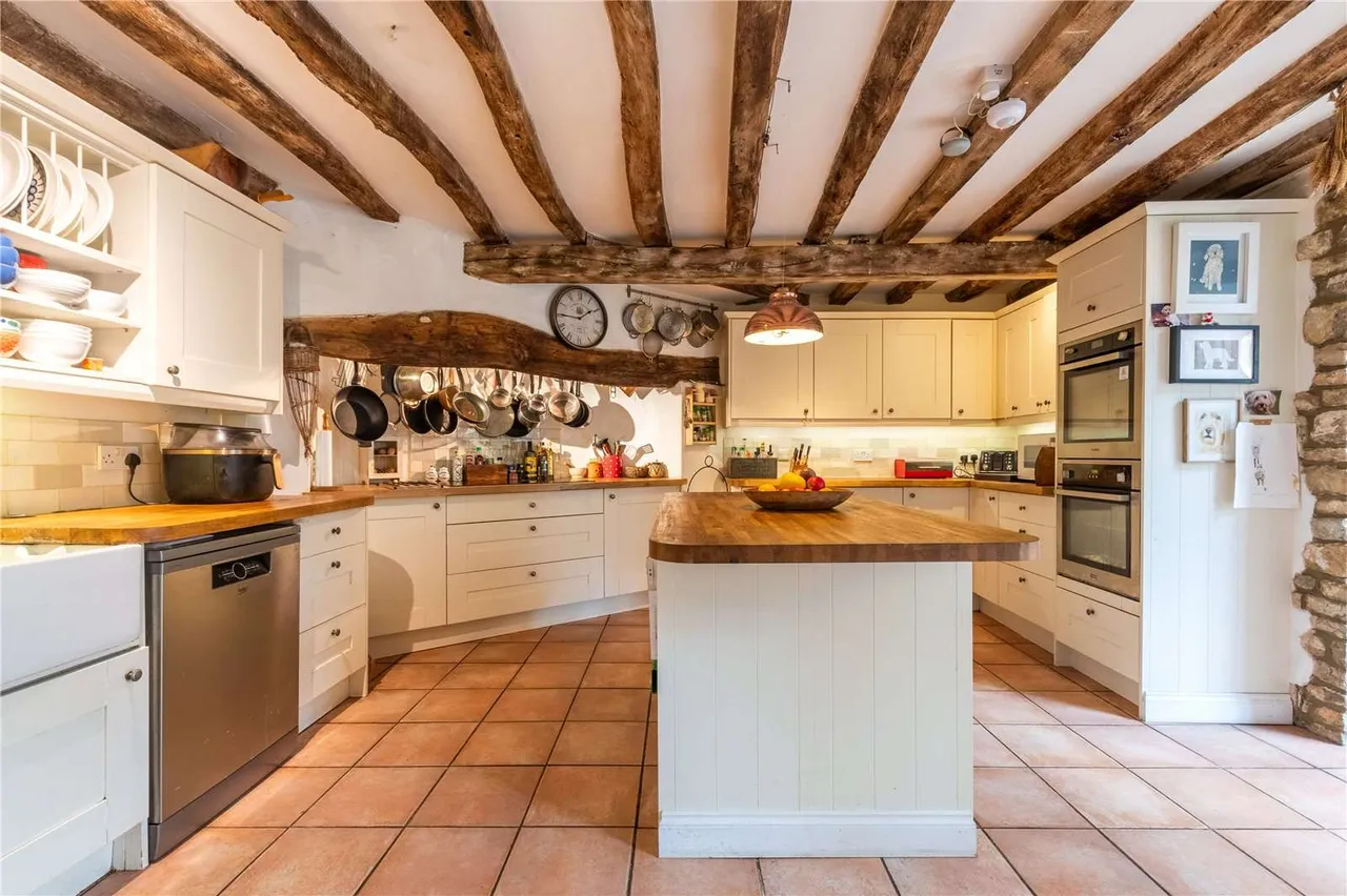 High Street St Martins, Stamford, PE9, photo 12