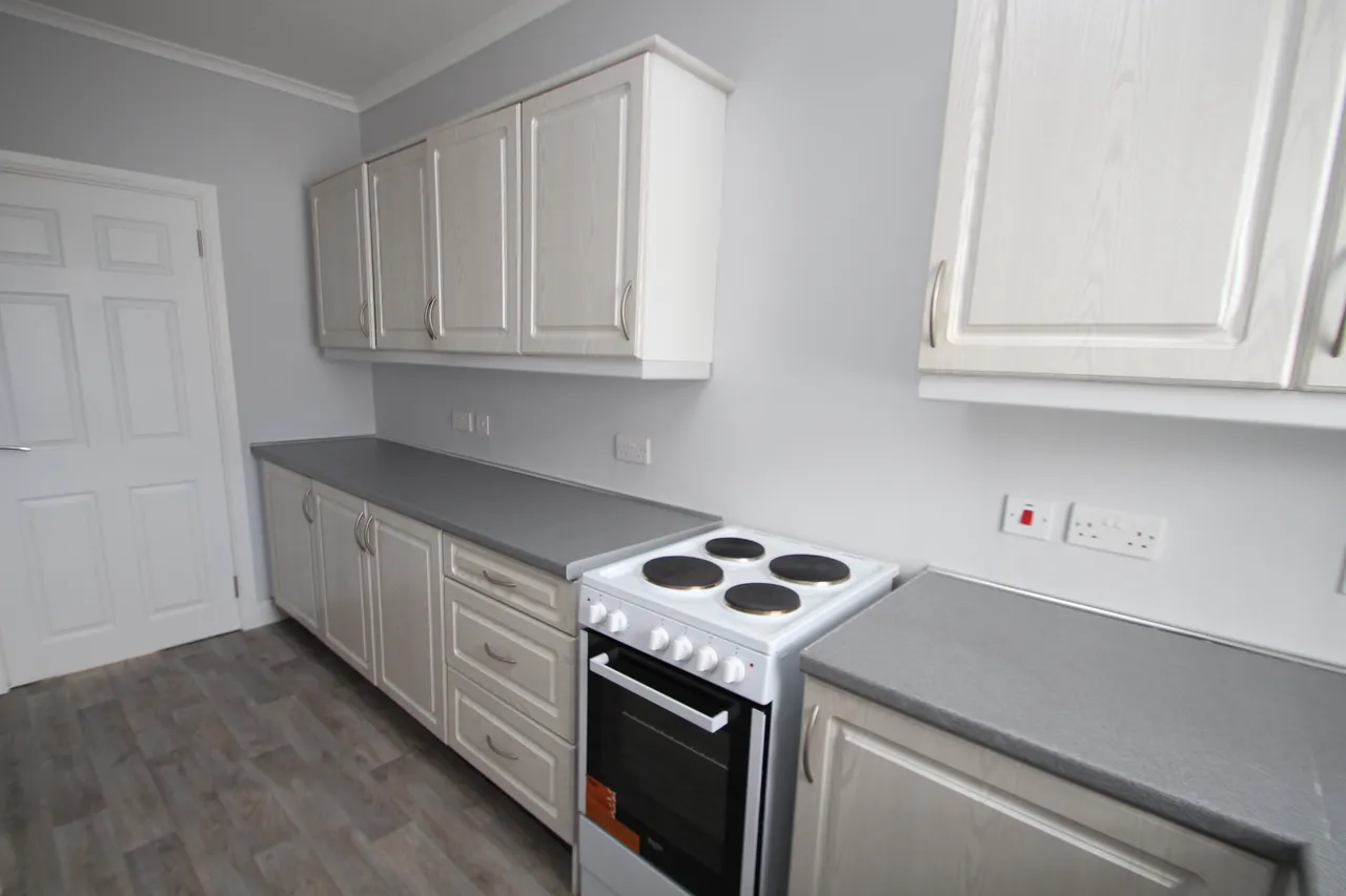 Rampart Avenue, Knightswood, G13, photo 5