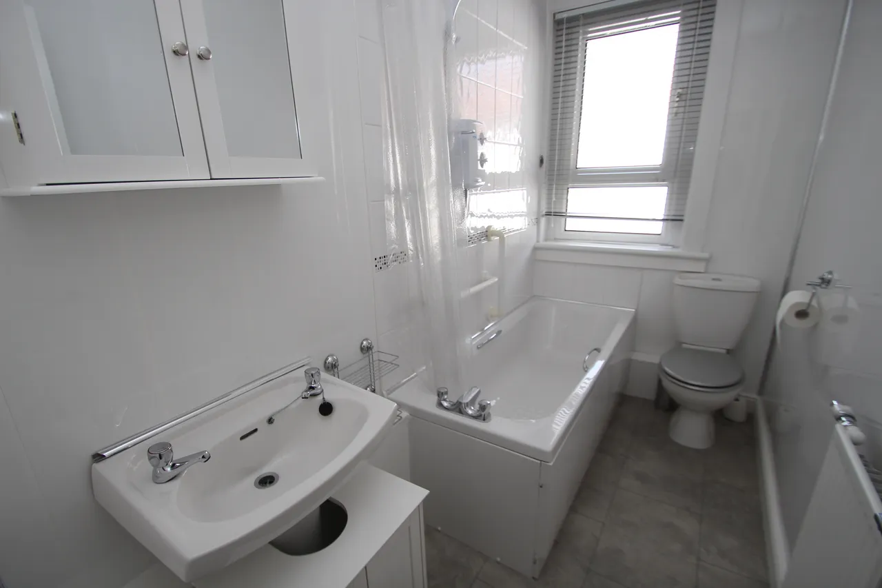 Rampart Avenue, Knightswood, G13, photo 10