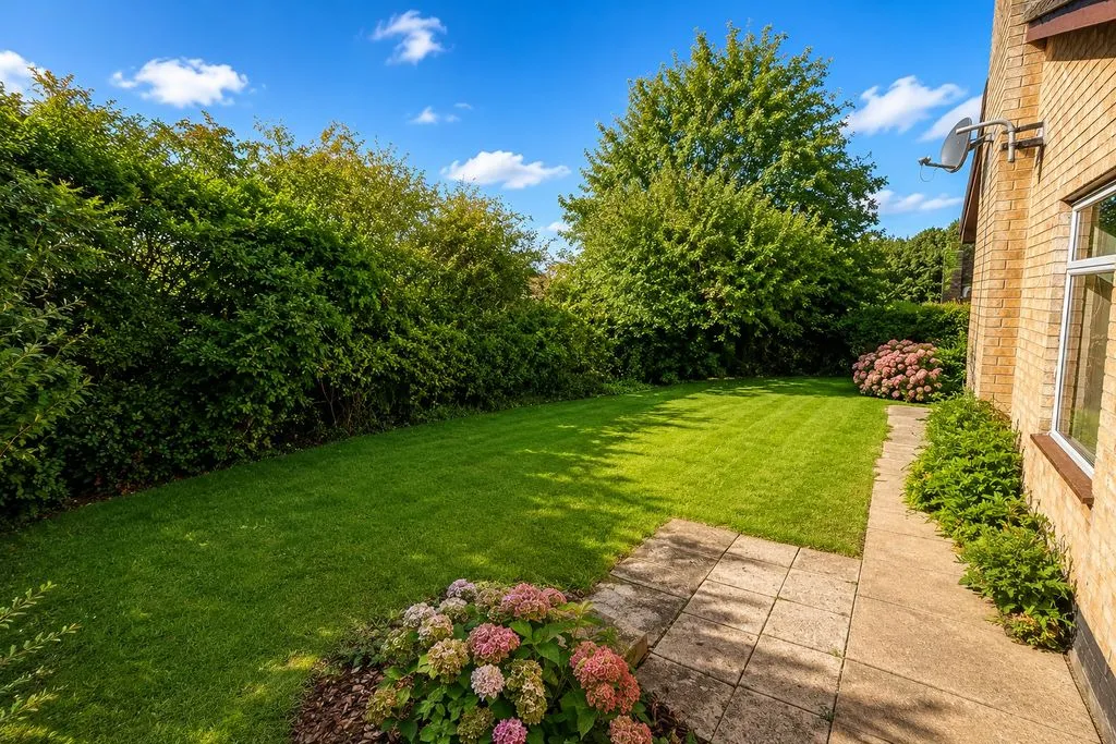 Hillside Drive, Grantham, photo 8