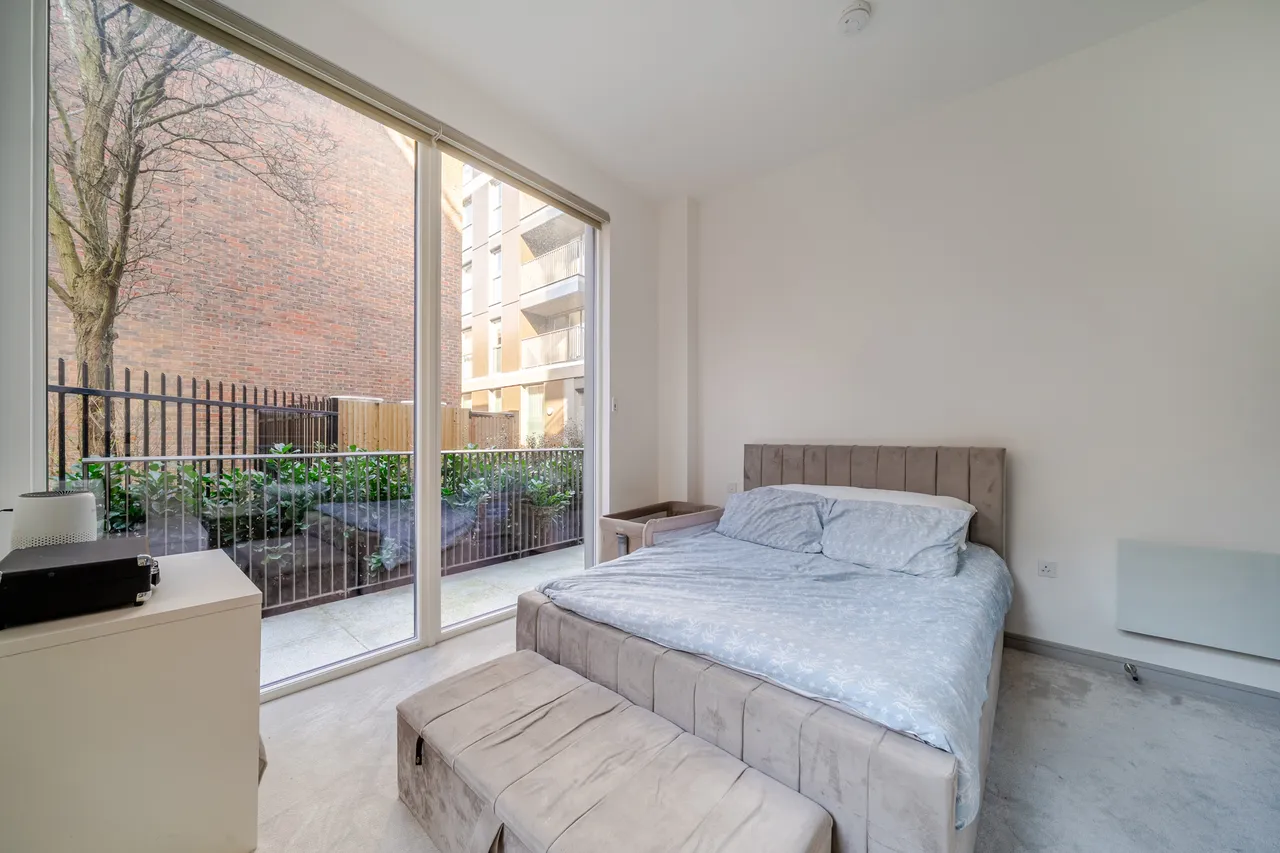 Eden Grove, Staines-Upon-Thames, TW18, photo 4