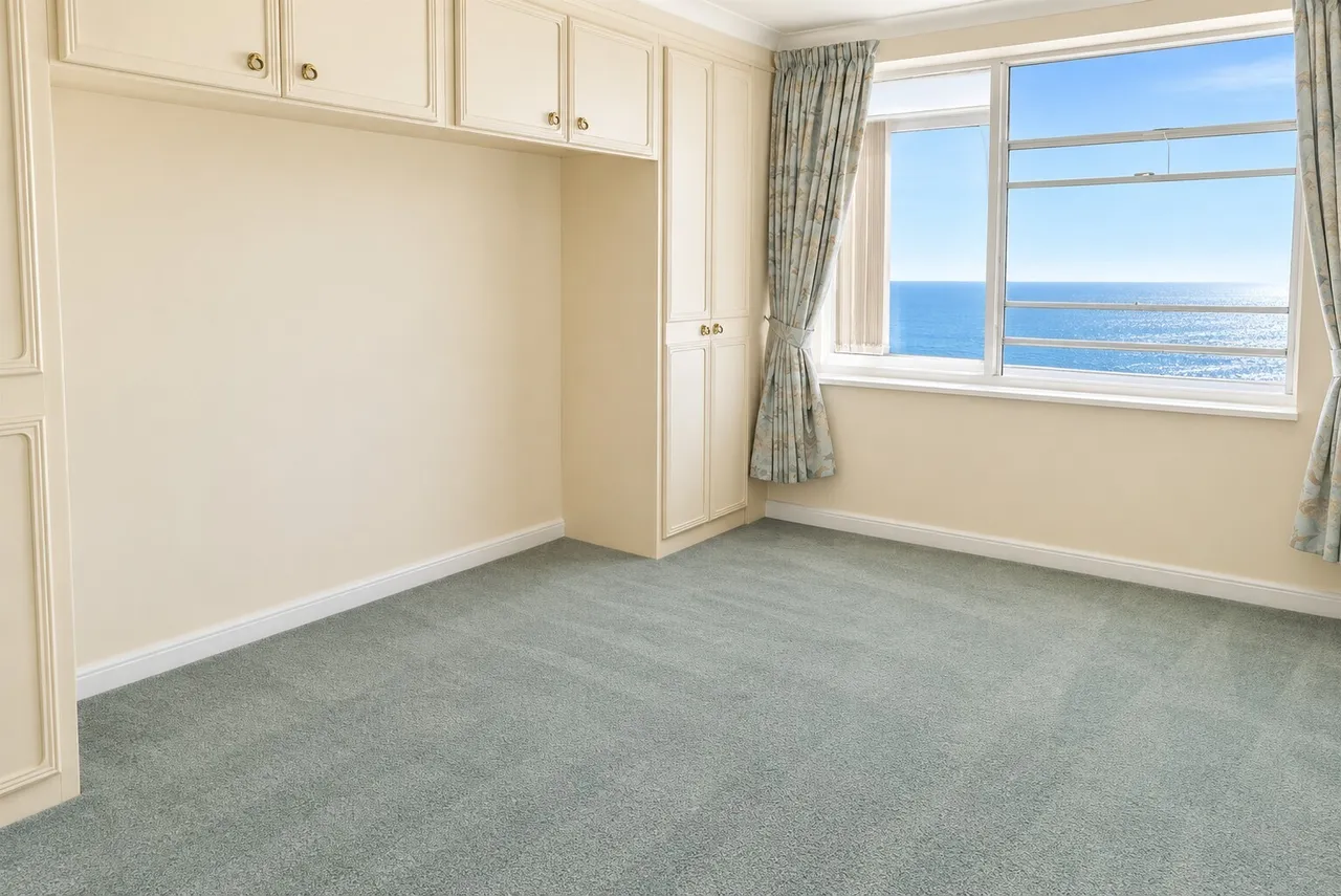 Kingsway, Hove, photo 6