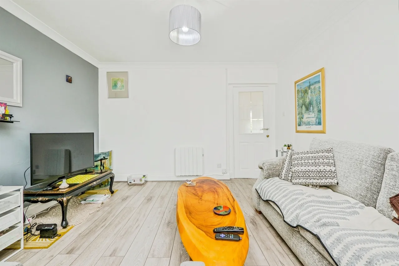 Wentloog Close, Rumney, CF3, photo 13