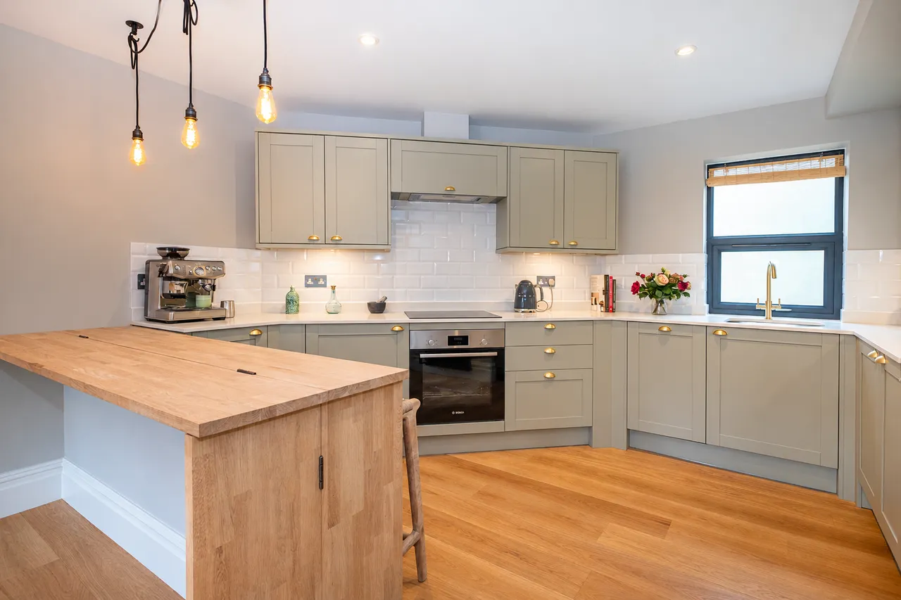 Claremont Road, Teddington, TW11, photo 11