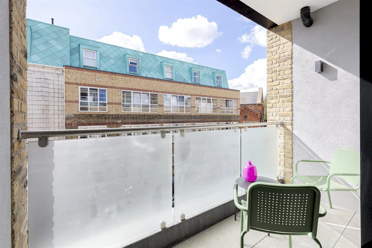 Norwood Road, London, photo 10