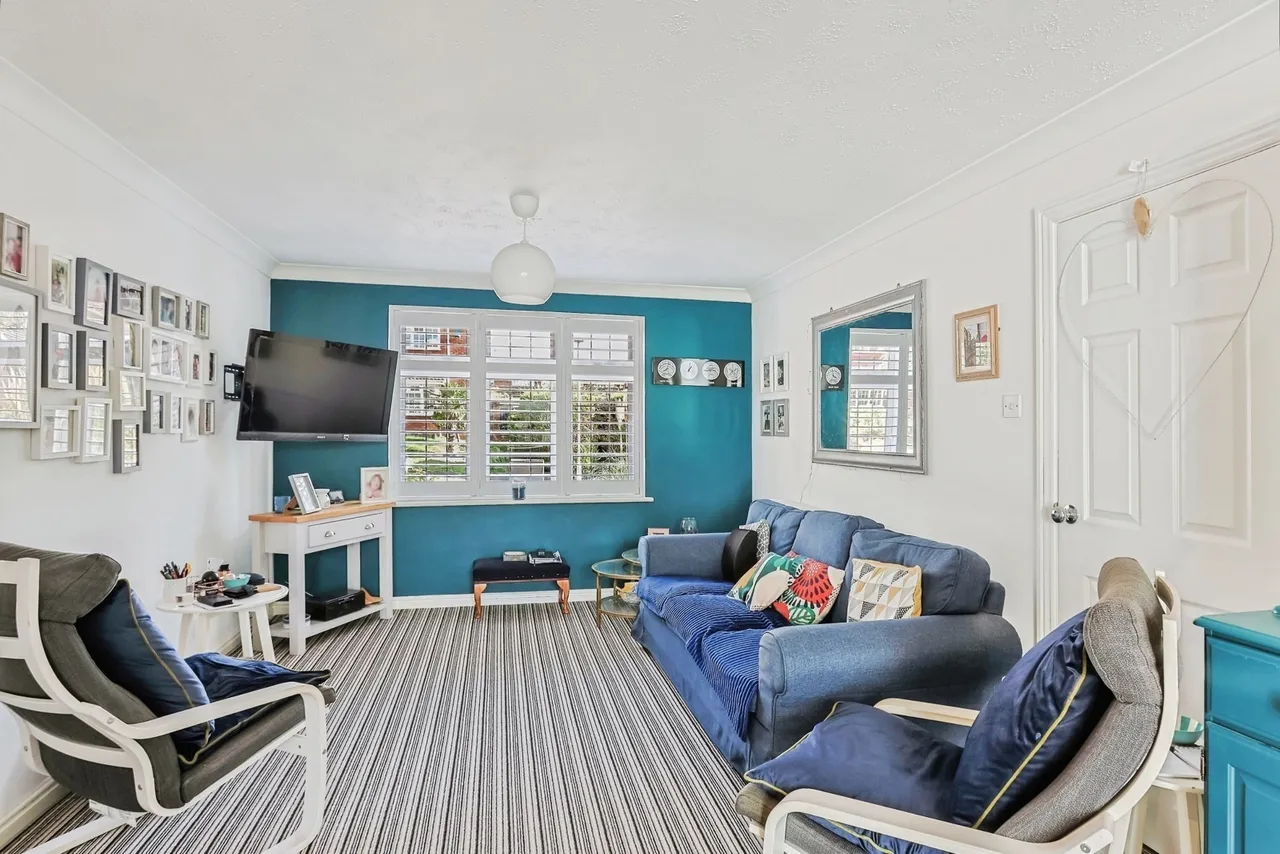 Pilsdon Drive, Canford Heath, BH17, photo 4