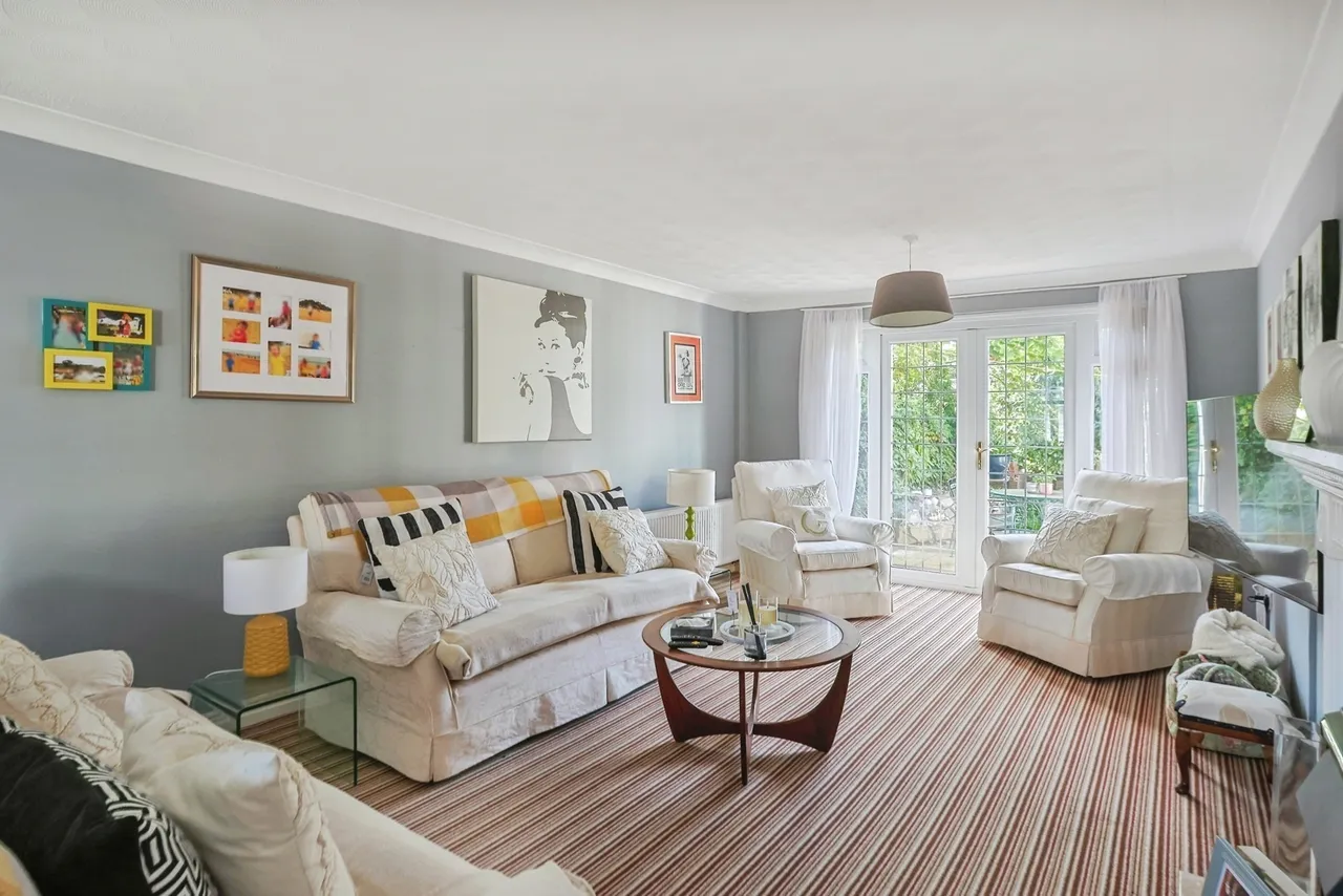 Pilsdon Drive, Canford Heath, BH17, photo 2