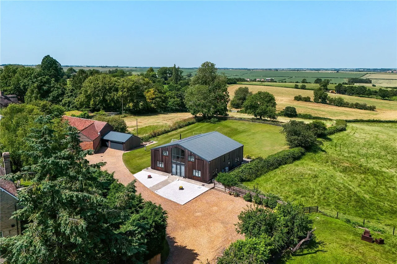 Church Road, Catworth, PE28, photo 4