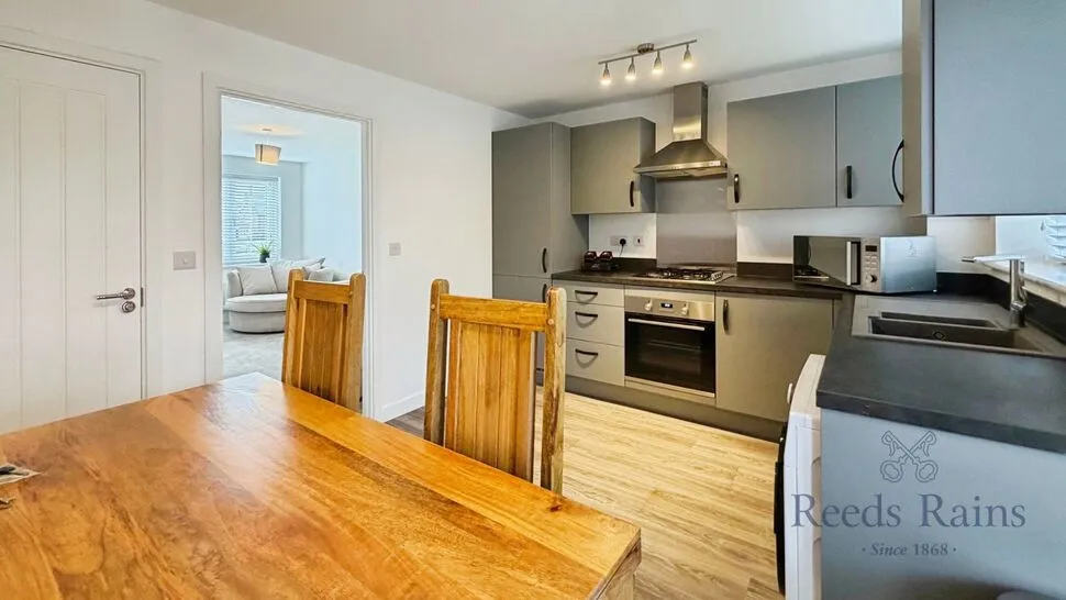 Aspen Drive, High Hold, DH2, photo 4