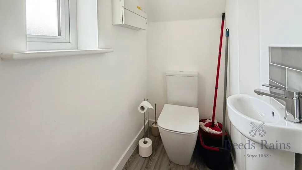 Aspen Drive, High Hold, DH2, photo 12