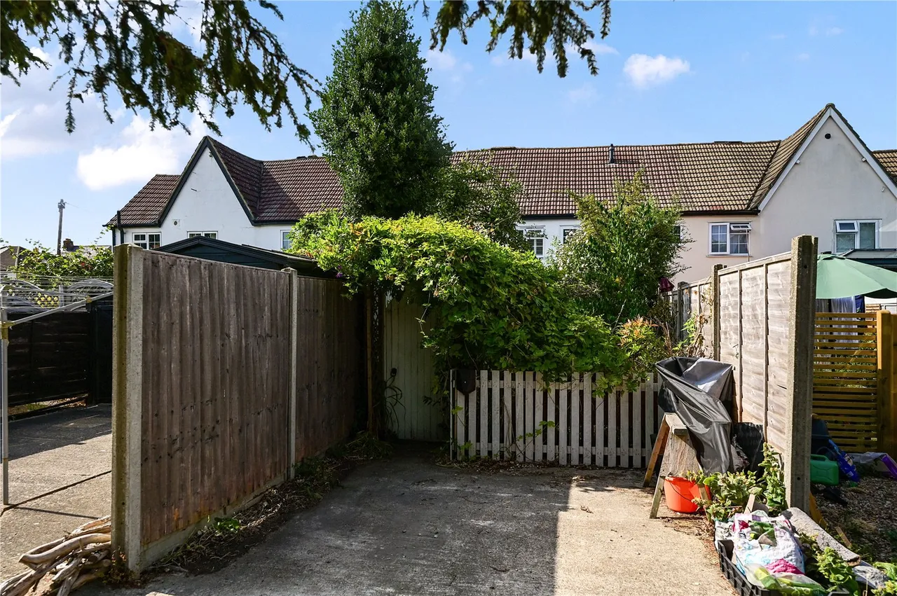 Ash Street, Ash, Guildford, Surrey, GU12 6LR, photo 7