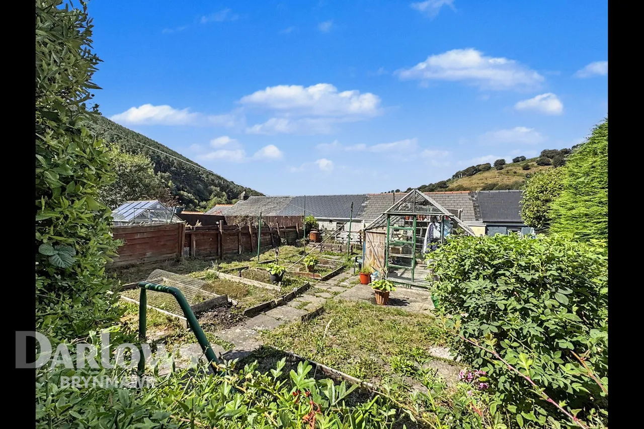 High Street, Abertillery, photo 14