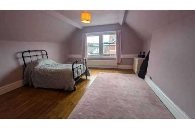 Sea Bank Road, Colwyn Bay, LL28, photo 23