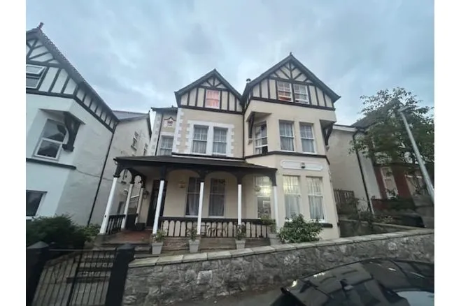 Sea Bank Road, Colwyn Bay, LL28, photo 4