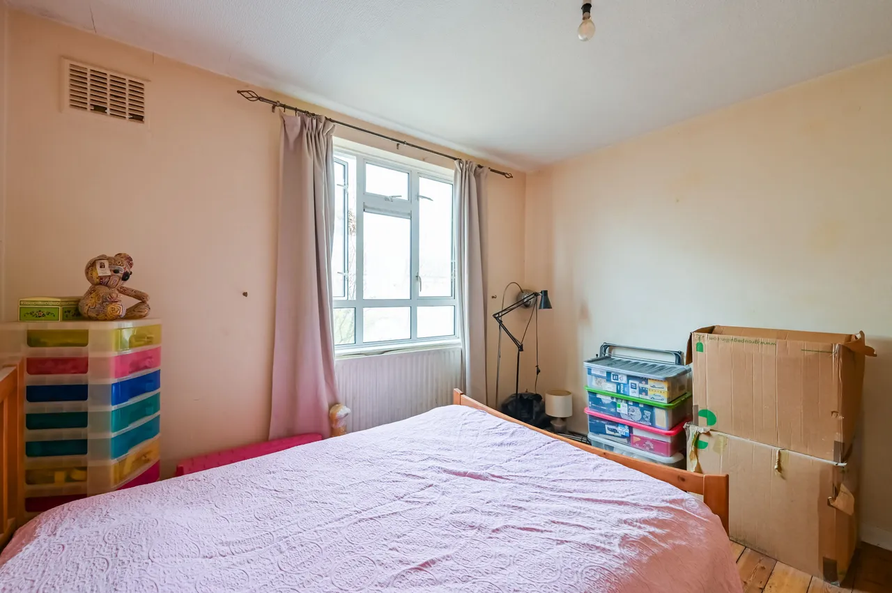 31 Antenor House, Old Bethnal Green Road, London, photo 6