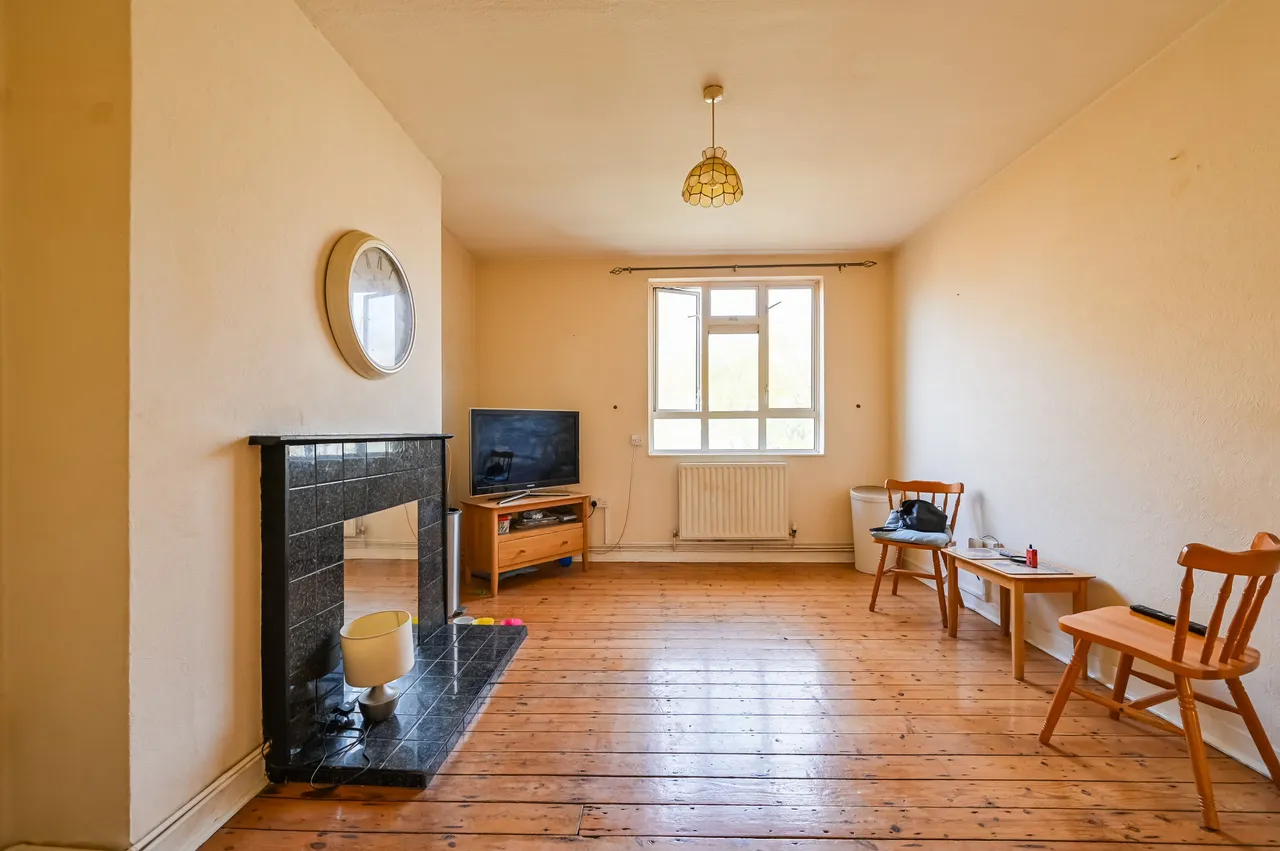 31 Antenor House, Old Bethnal Green Road, London, photo 9