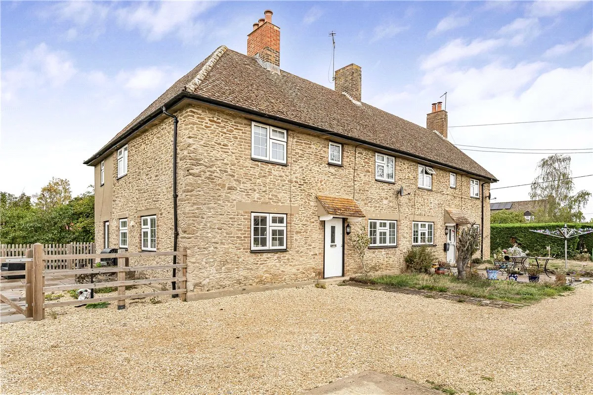 3 bed house to rent, Mill Road, Marcham, OX13