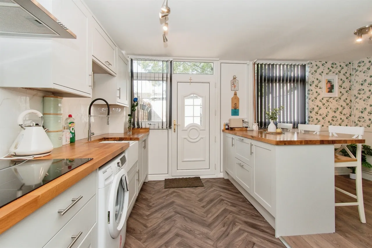 Wheatley Avenue, Normanton, WF6, photo 6