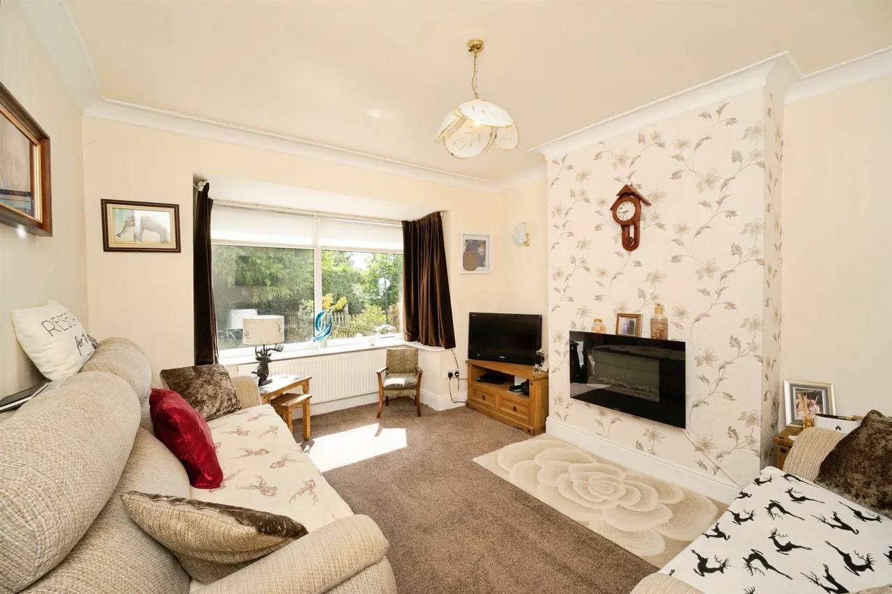 Mayville Avenue, Sandbeds, Keighley, photo 3