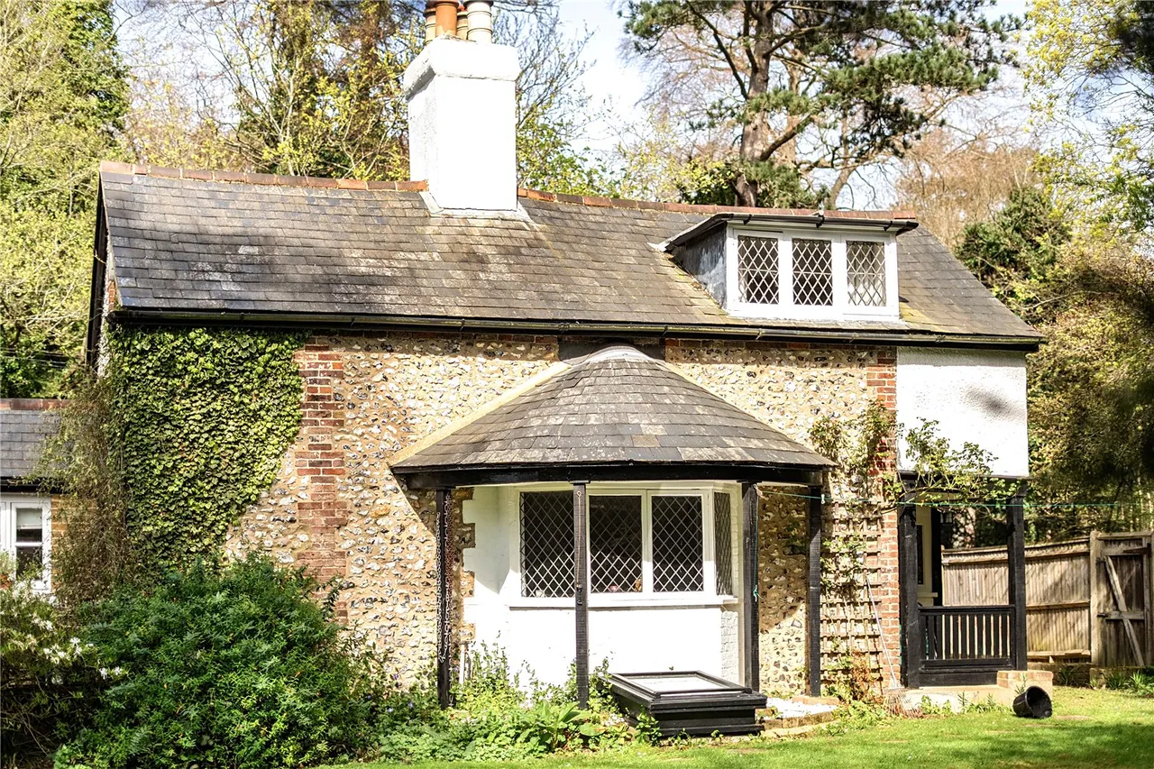 3 bed house for sale, Shire Lane, BR6