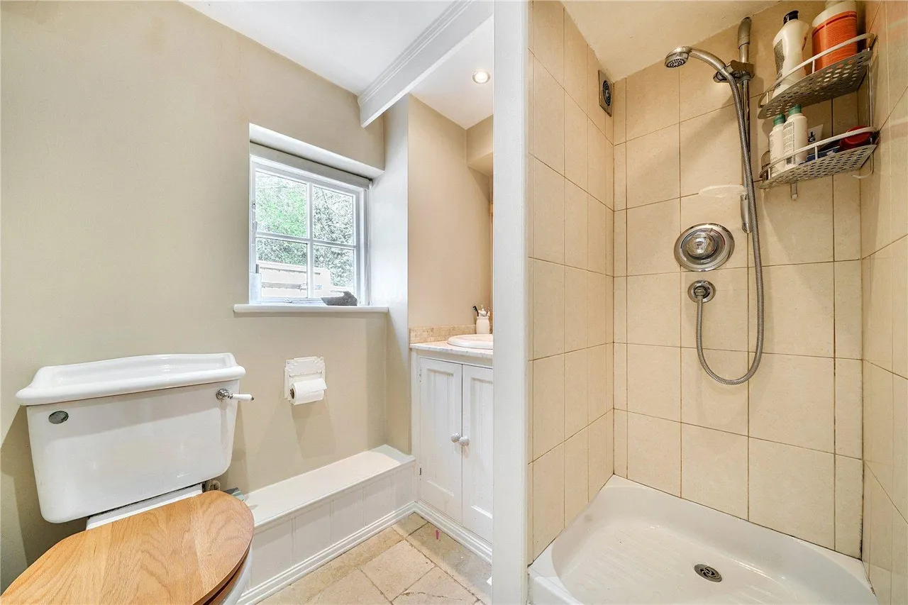 Shire Lane, BR6, photo 13