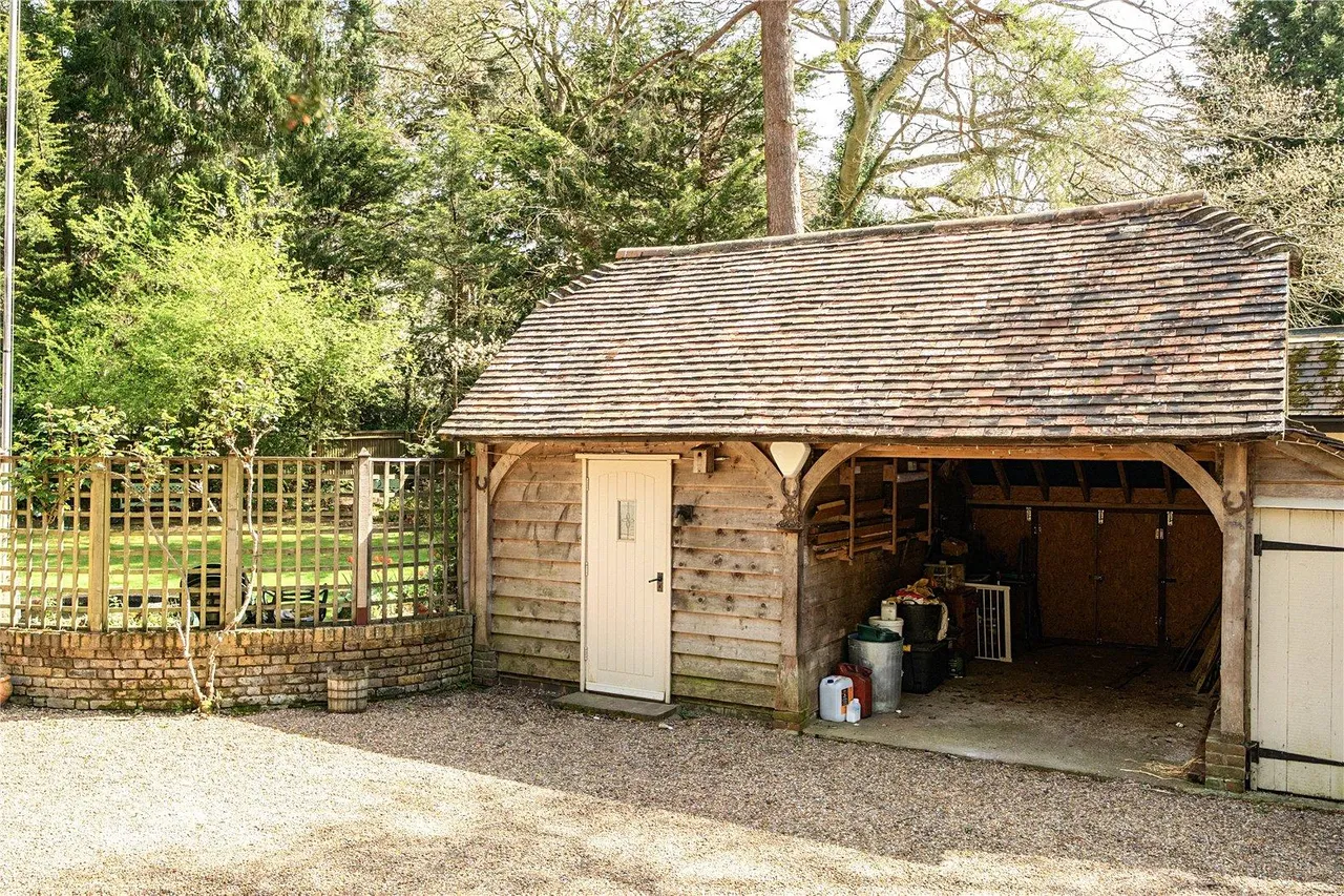 Shire Lane, BR6, photo 15