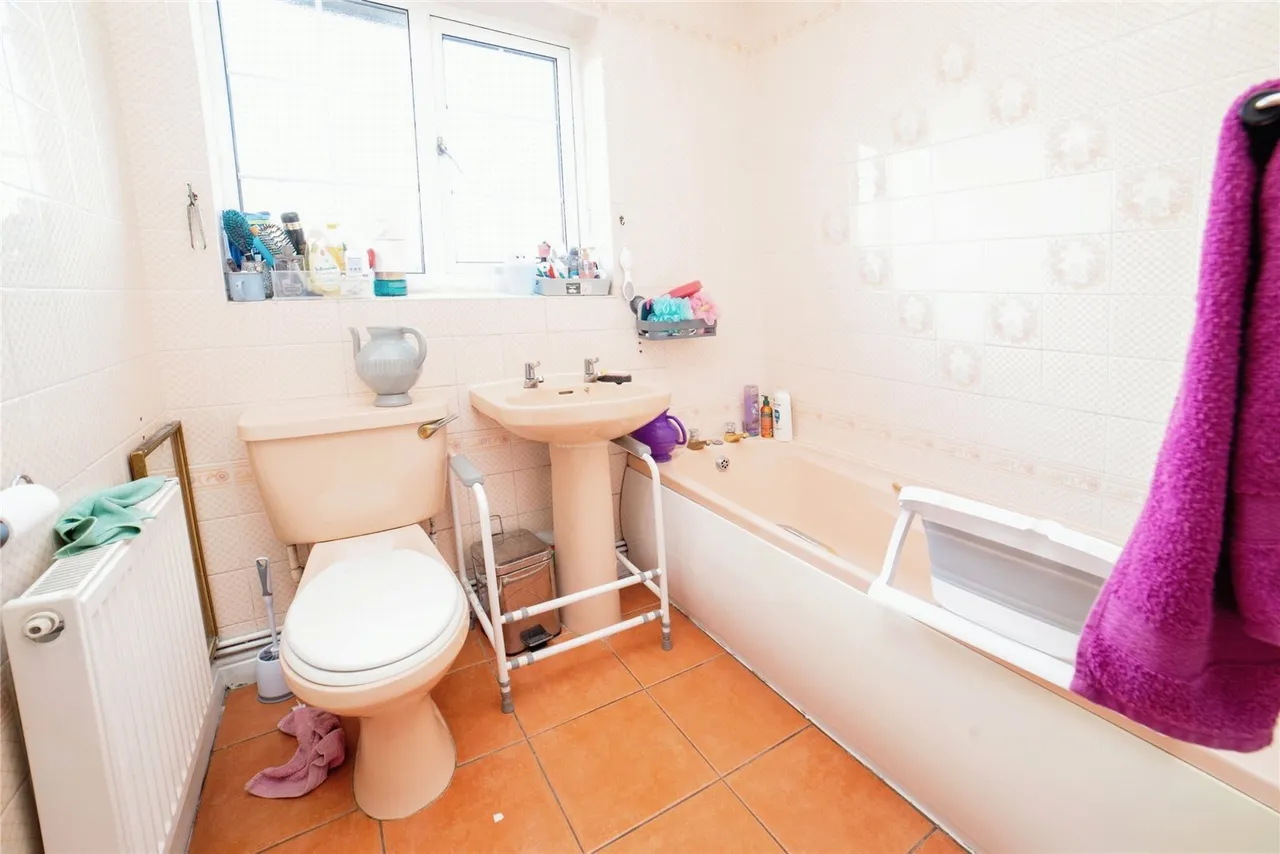 The Hollies, Rainworth, Mansfield, NG21, photo 20
