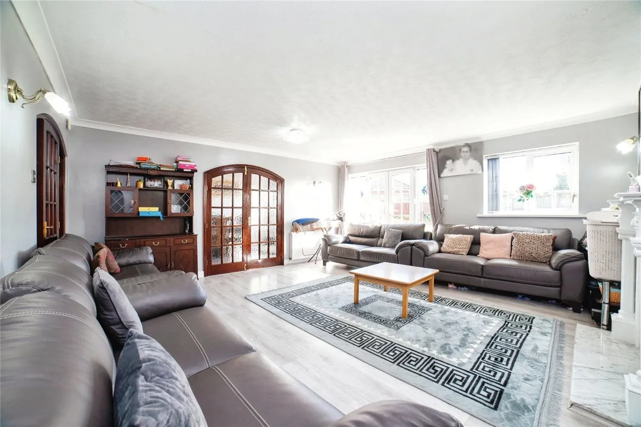 5 bed house for sale — The Hollies, Rainworth, Mansfield, NG21