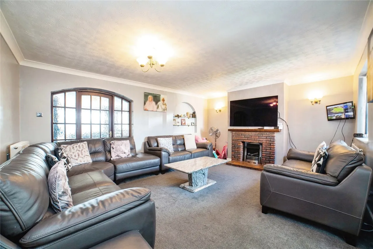 The Hollies, Rainworth, Mansfield, NG21, photo 10