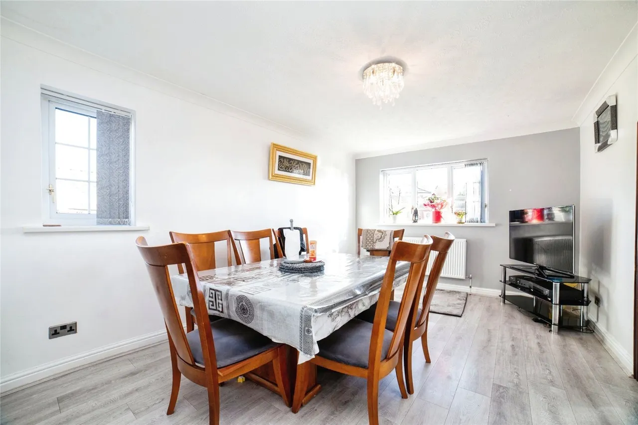 The Hollies, Rainworth, Mansfield, NG21, photo 6