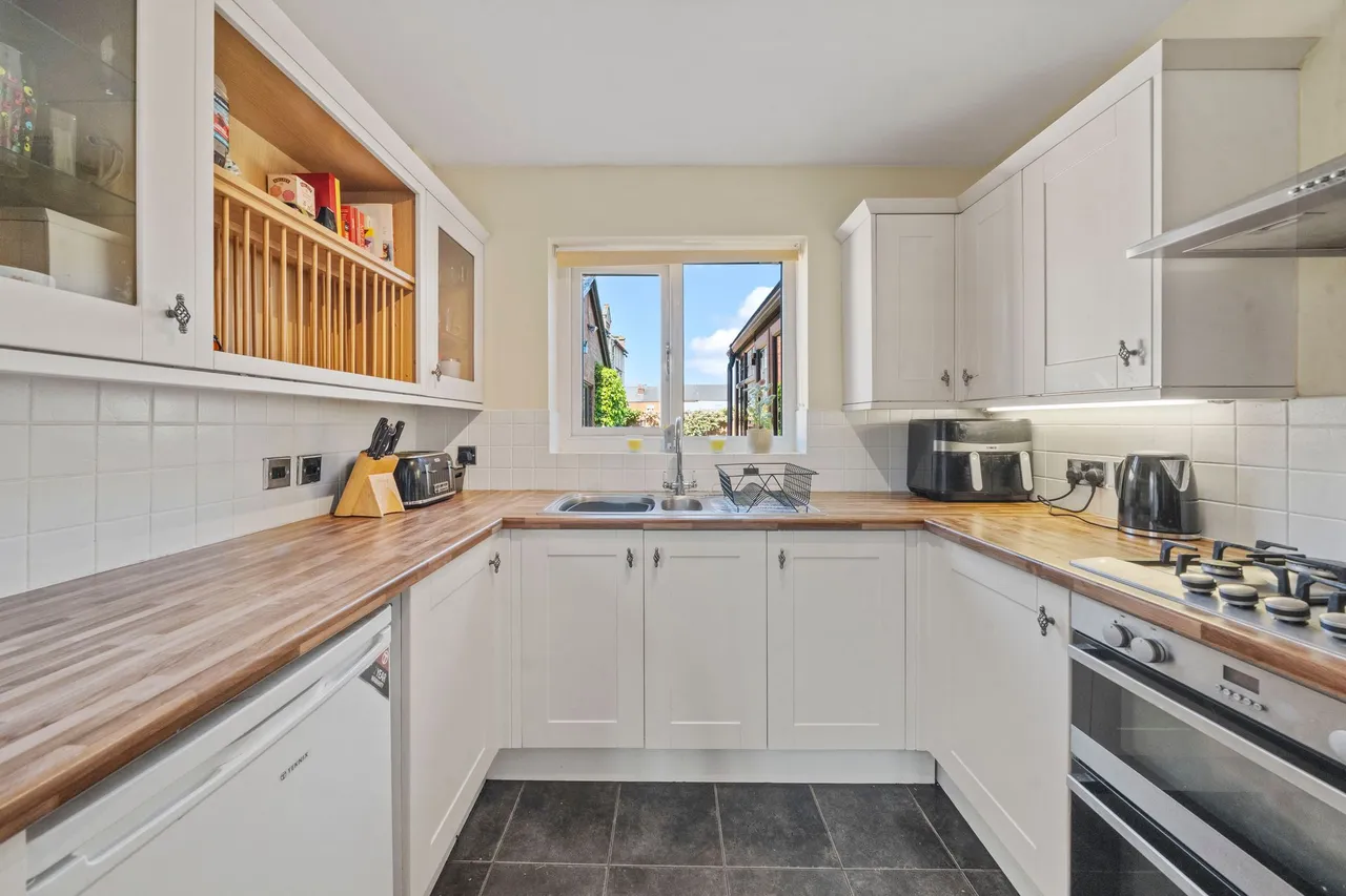 2b Hazelhurst Grove, Ashton-In-Makerfield, Wigan, Wigan, WN4 8RH, photo 9