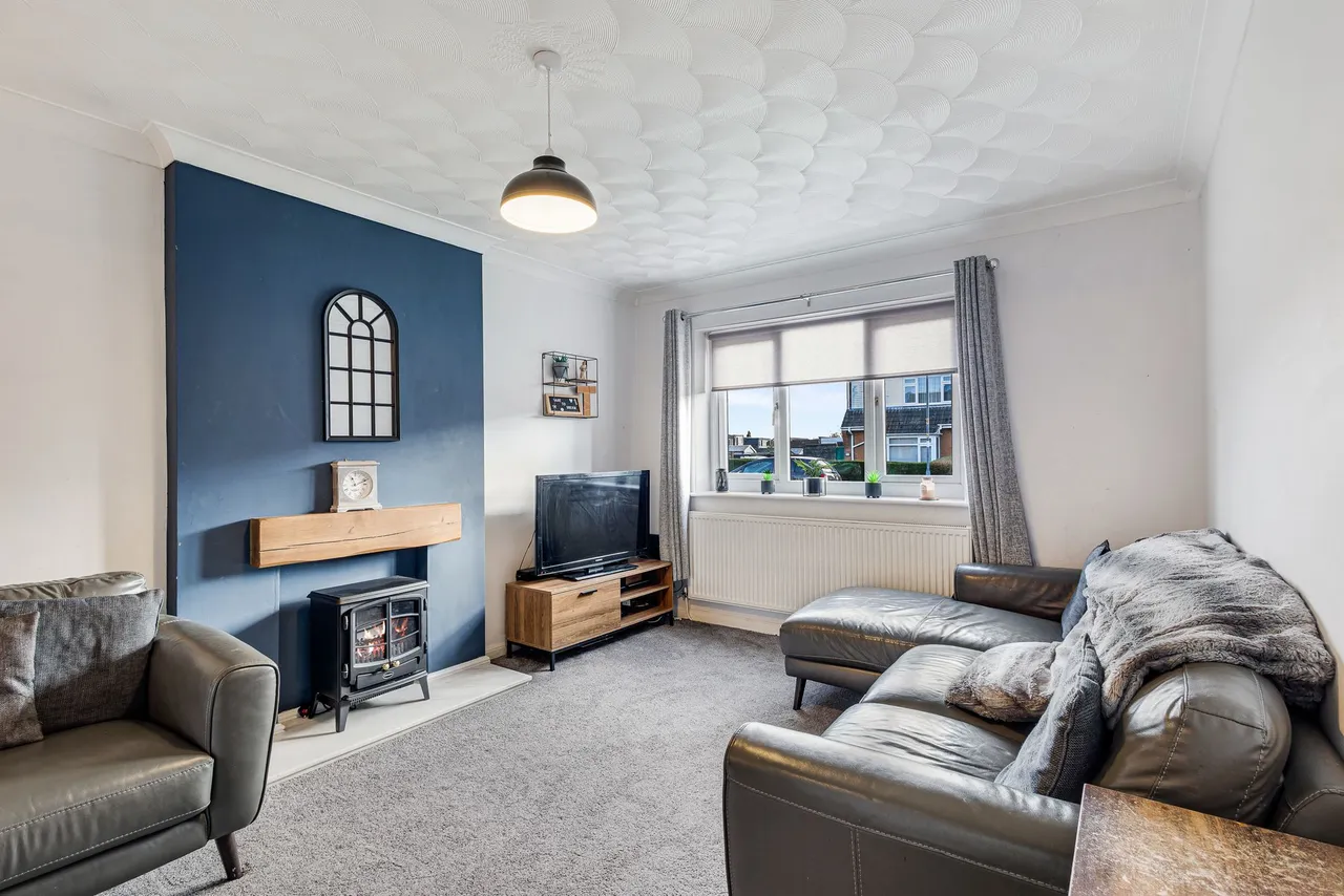 2b Hazelhurst Grove, Ashton-In-Makerfield, Wigan, Wigan, WN4 8RH, photo 2