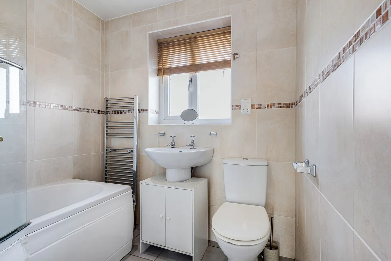 2b Hazelhurst Grove, Ashton-In-Makerfield, Wigan, Wigan, WN4 8RH, photo 16