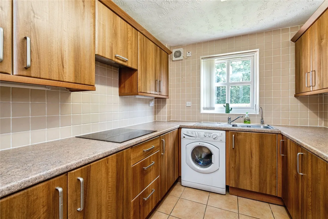 Bridge Broad Close, Wroxham, Norwich, Norfolk, NR12, photo 3
